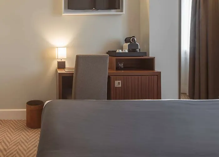 Ercilla De Bilbao, Autograph Collection