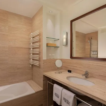 Ercilla De Bilbao, Autograph Collection 4* Bilbao